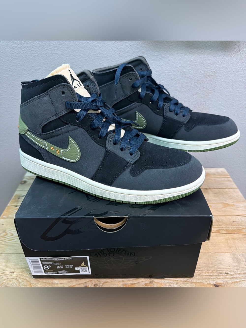 Jordan Men’s Mid-Top Sneakers in Black and Olive Green NEW